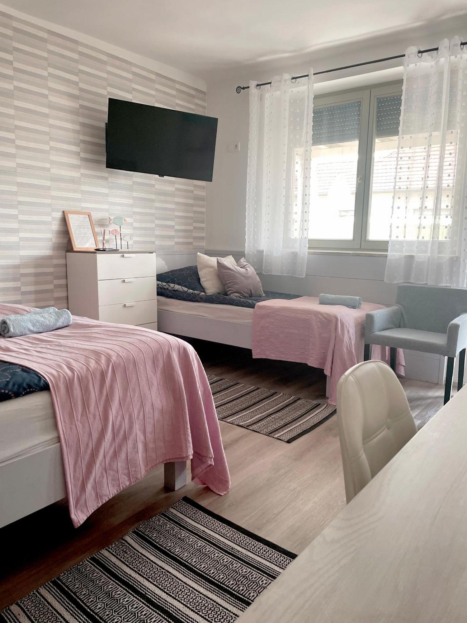 Szelrozsa Apartmanhaz Velence Εξωτερικό φωτογραφία